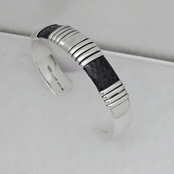 Silpada Super Rare Sterling Silver Black Snakeskin Heavy Cuff  EB430/B0430 - Picture 5 of 16